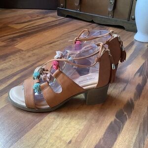 Maurices size 8 Brown Pom Pom accent lace up heeled sandals